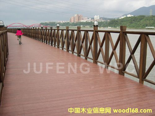 塑木地板工程實例的詳細介紹