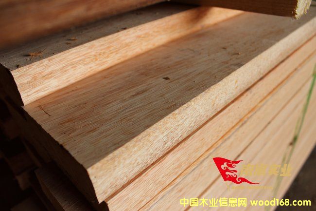 點擊查看馬來西亞菠蘿格放大圖片