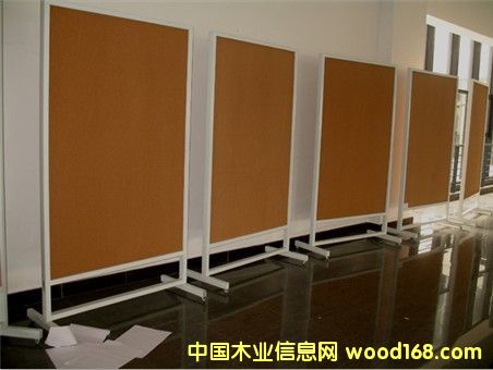 點擊查看圖釘留言板放大圖片